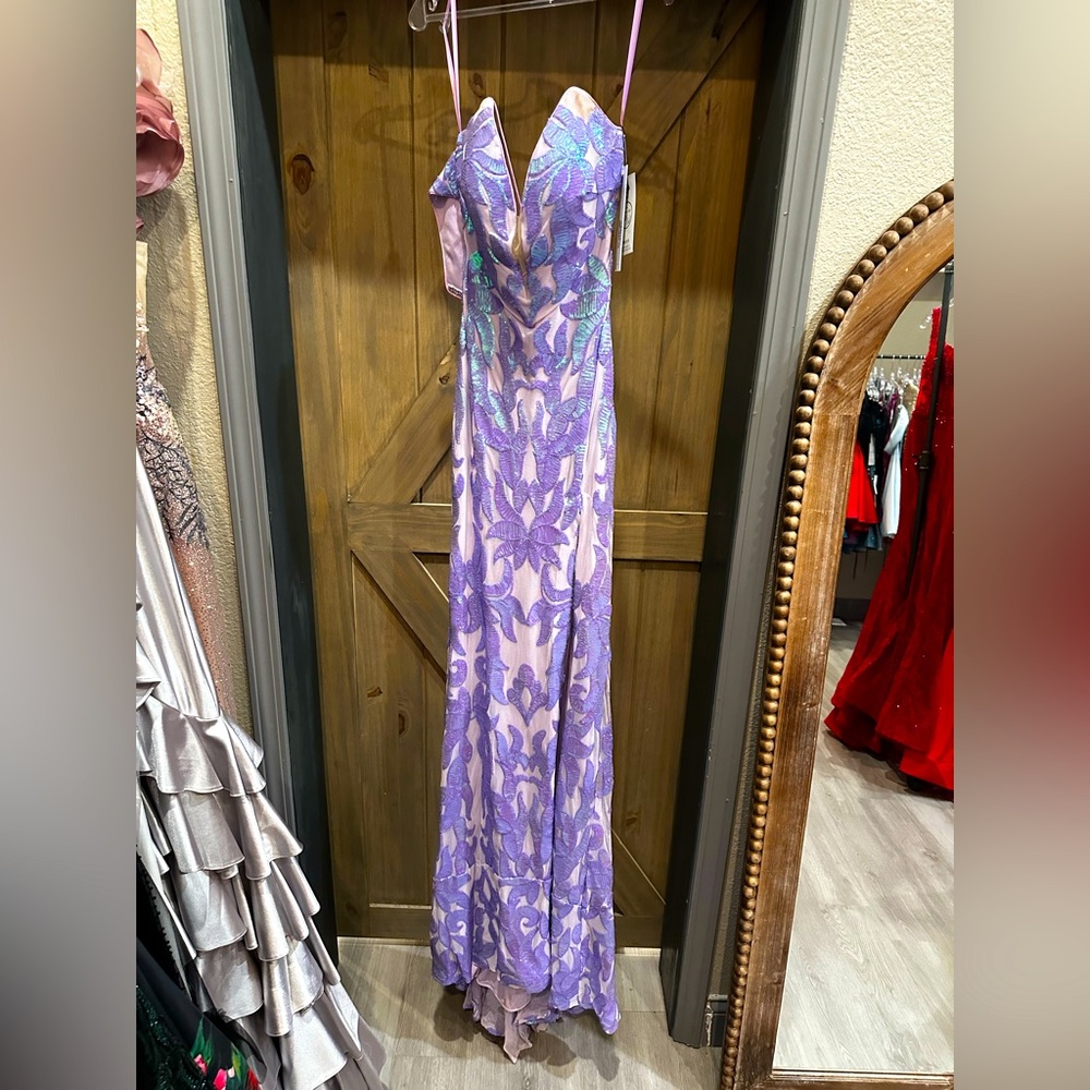 NEW Lilac Jovani Prom Dress Size 4